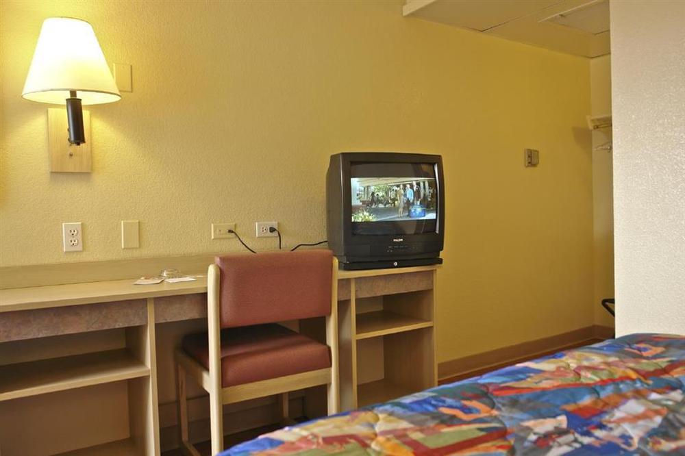 6-rock Springs, Wy
